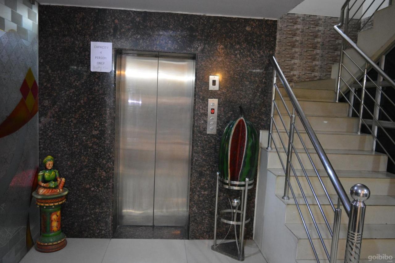28 Keys Hotel
